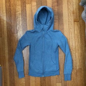 Lululemon Scuba Hoodie! Short torso for layering!